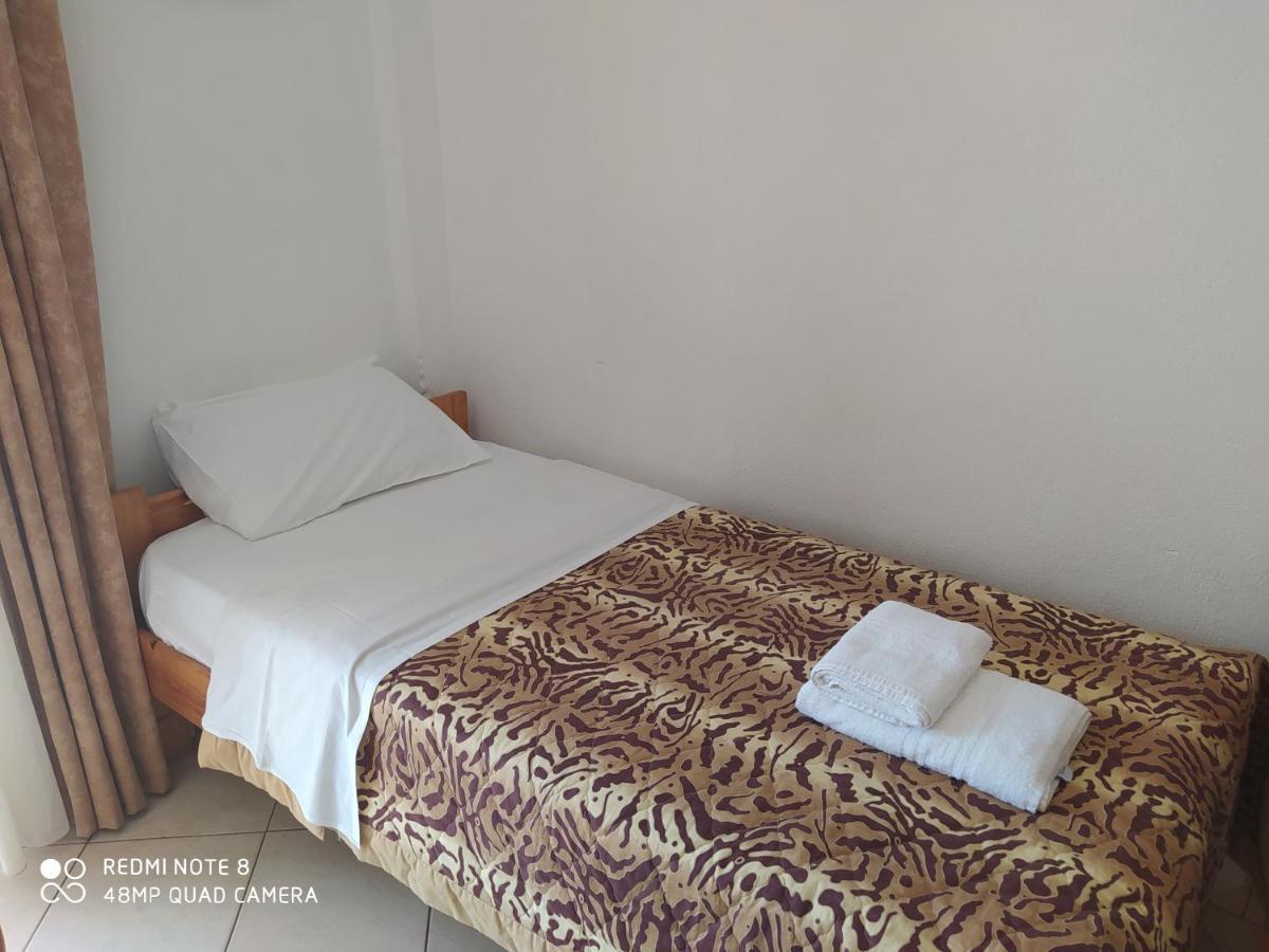 Hause Zorbas Aparthotel Paralia Dionysiou Esterno foto